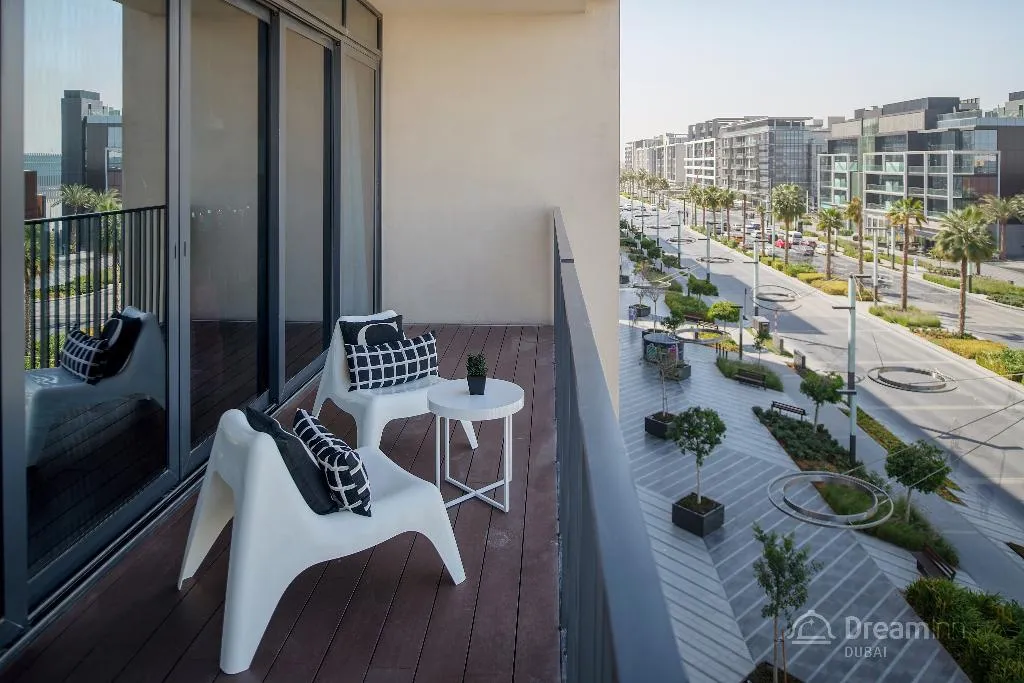 Terrace, Dream Inn Dubai Apartments - City Walk, Dubai