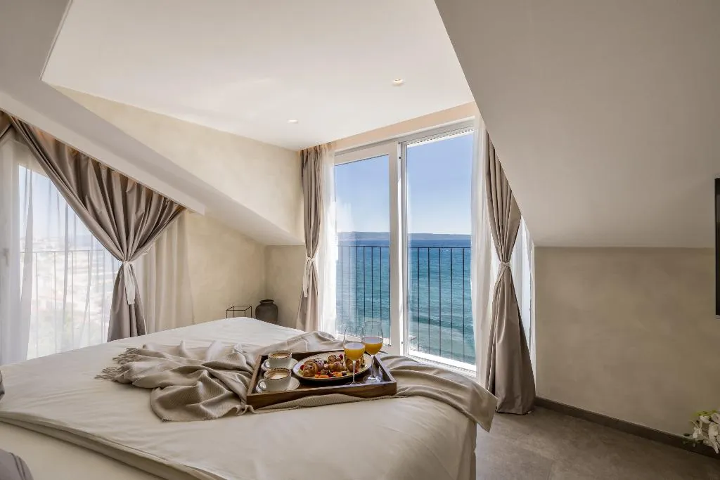 JUNIOR SUITE STANDARD Room, Hotel Aria, Split