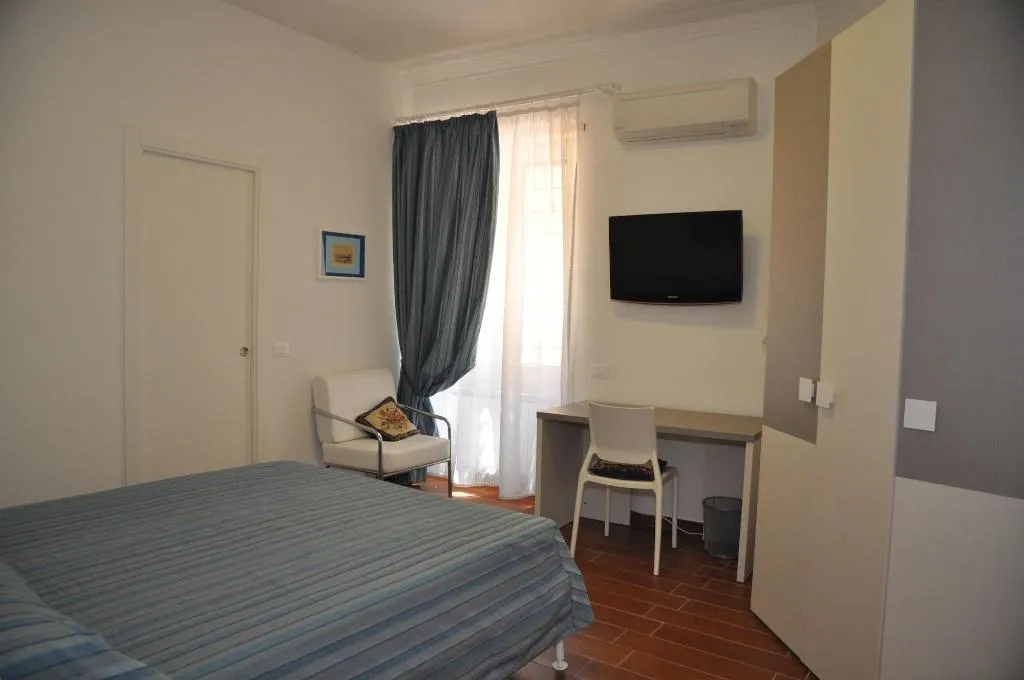 Room, B B Five Roma, Rome
