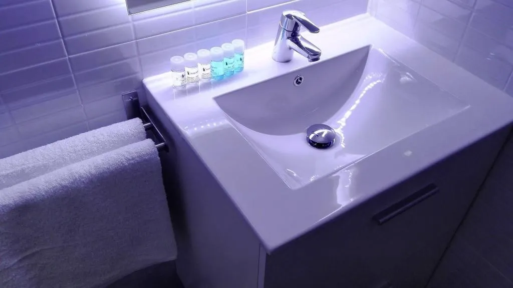 DOUBLE DELUXE Room, Hostal Ciempozuelos, Madrid