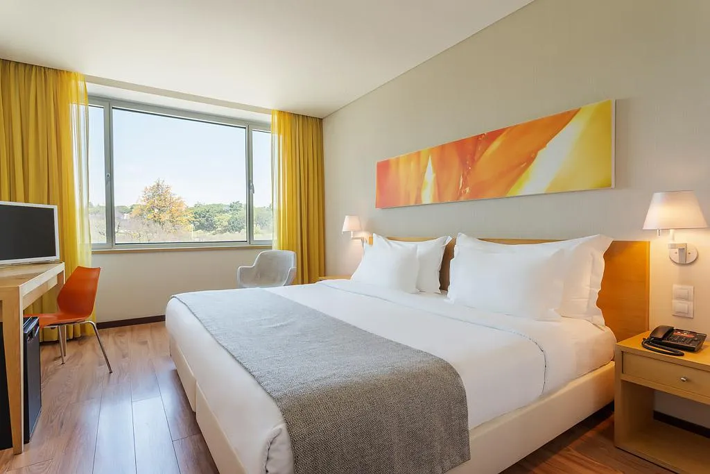 DOUBLE SUPERIOR Room, HF Fenix Garden, Lisbon