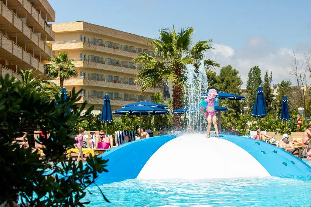 Pool, Golden Avenida Family Suites, Costa Dorada