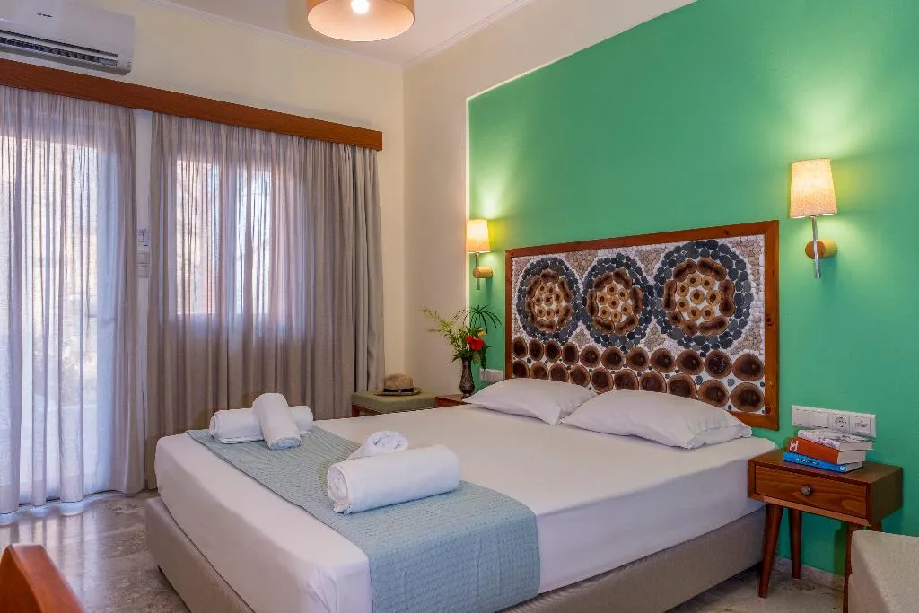 TRIPLE SUPERIOR Room, Aris, Crete