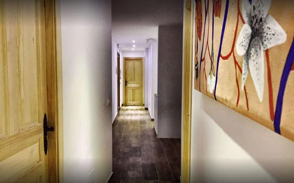 Lobby, Hostal Ciempozuelos, Madrid