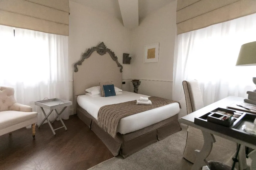 SINGLE DELUXE Room, Palazzo Lorenzo Hotel Boutique & Spa, Florence