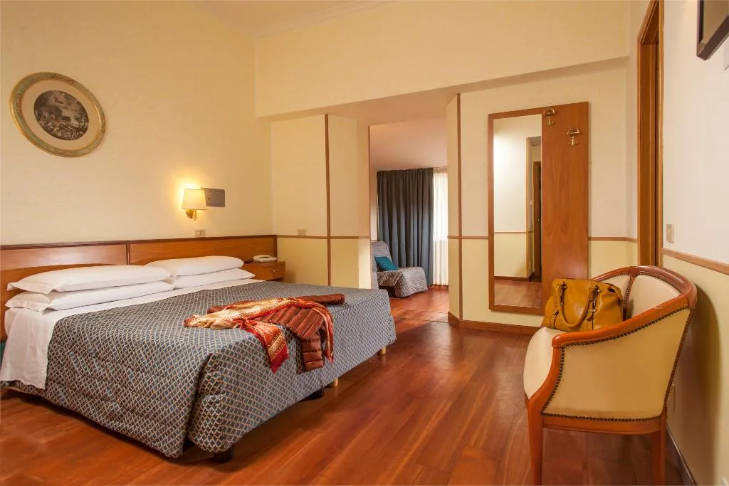 QUADRUPLE STANDARD Room, Piemonte, Rome