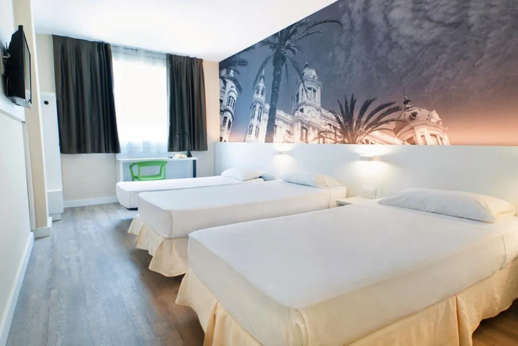 TRIPLE STANDARD Room, B&B Hotel Alicante, Costa Blanca