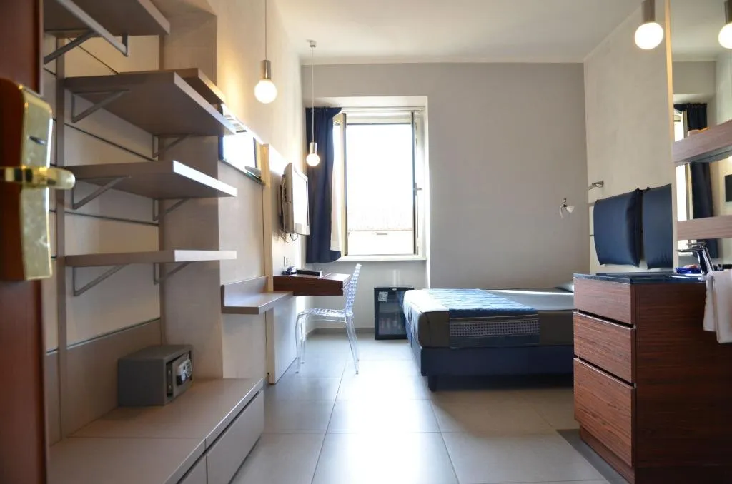 TWIN STANDARD Room, California, Rome