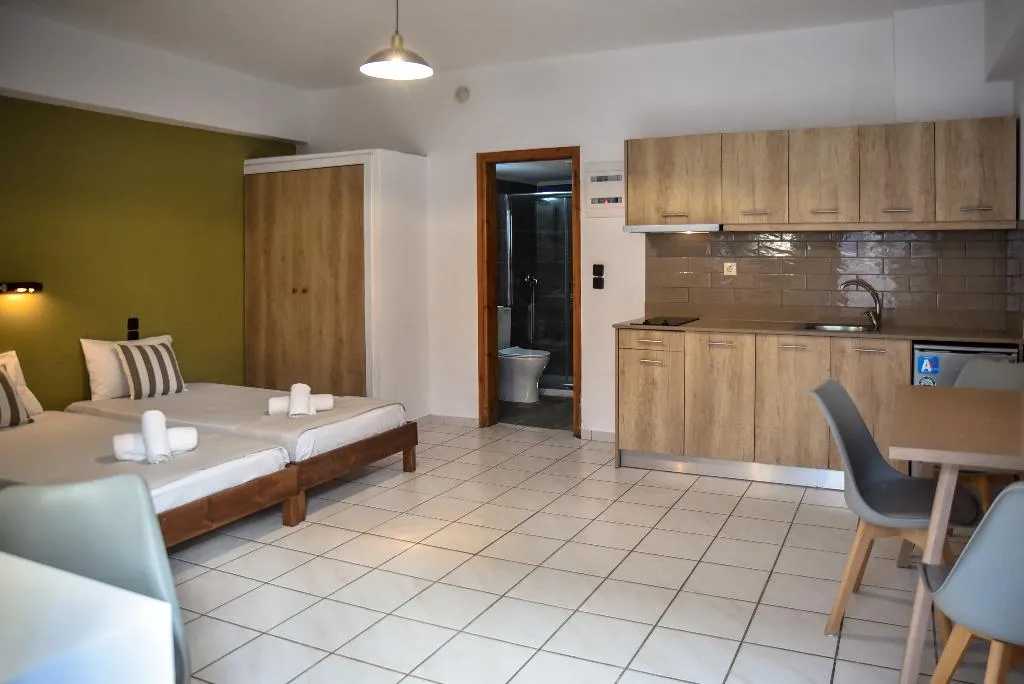 STUDIO CAPACITY 3 Room, Iraklis, Crete