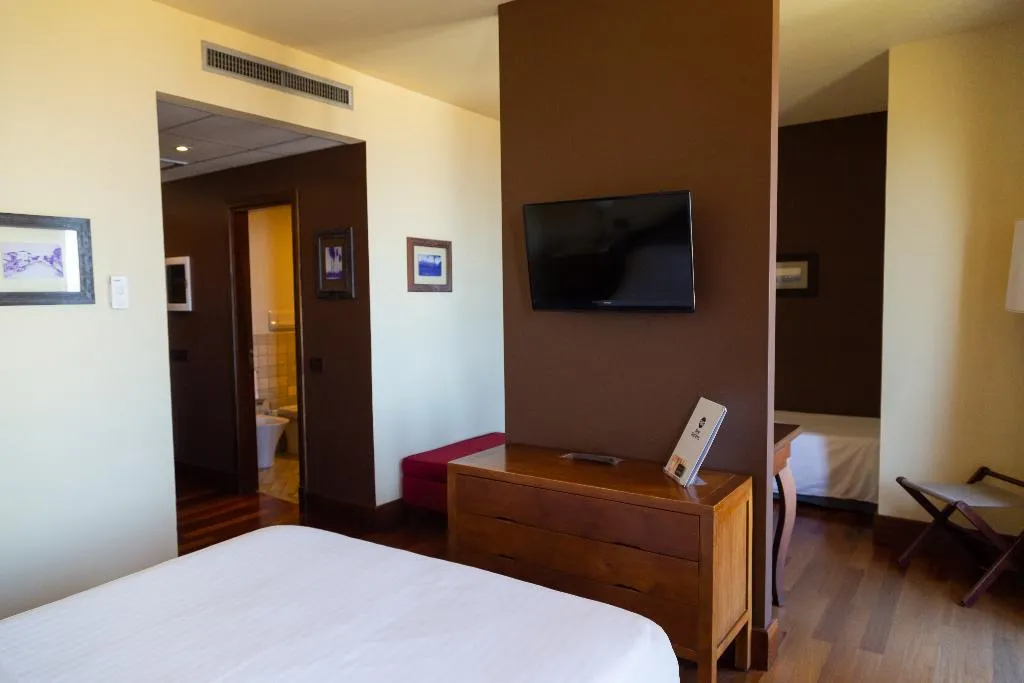 JUNIOR SUITE CAPACITY 3 Room, Best Western Hotel Santa Caterina, Catania