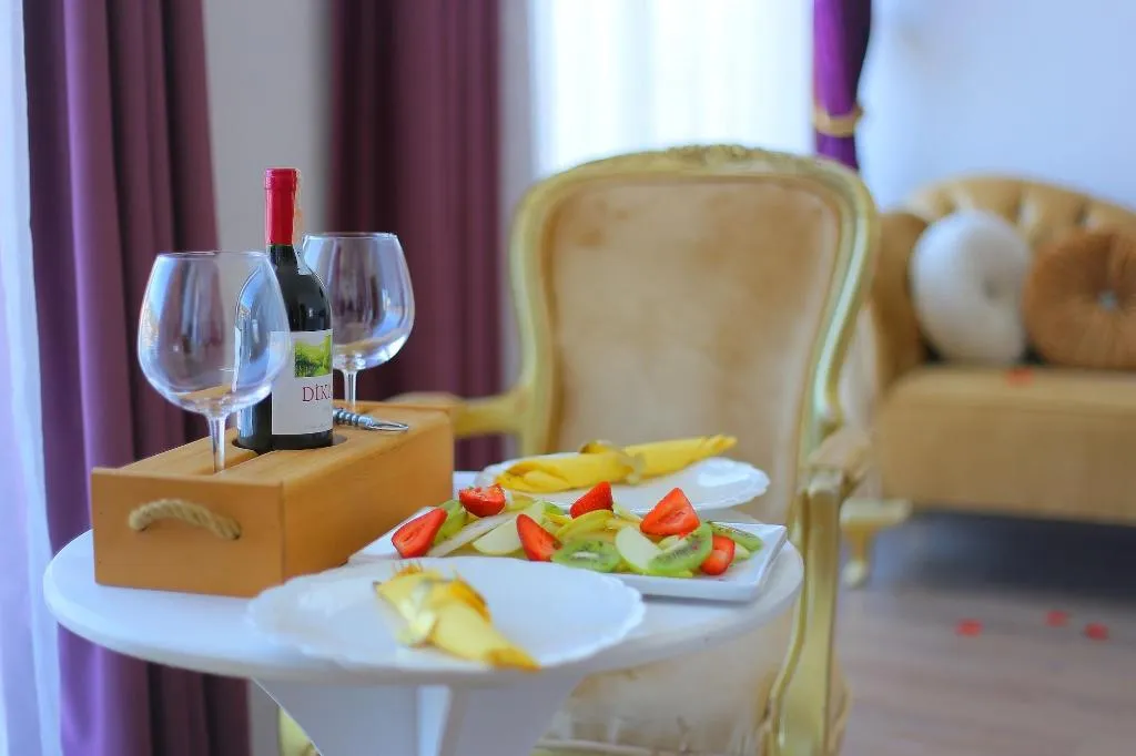 Room, Huri & Nuri Hotel, Izmir