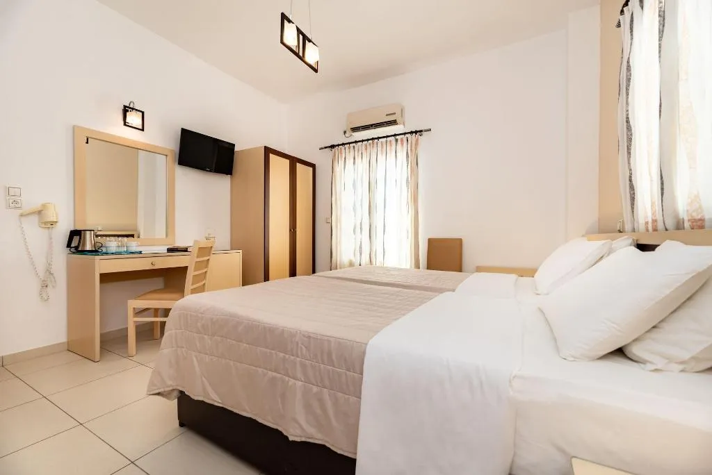 Room, Stelios Place, Santorini
