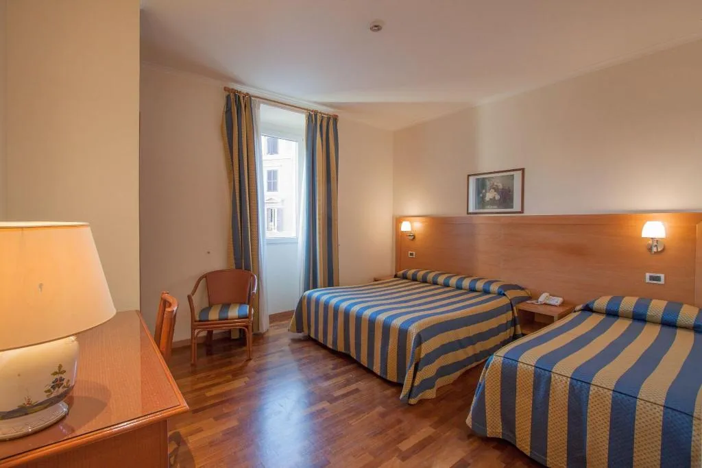 QUADRUPLE THREE BEDS Room, Laurentia, Rome