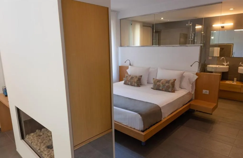 SUITE WITH PRIVATE POOL Room, Hotel NM Suites by Escampa Hotels, Costa Brava