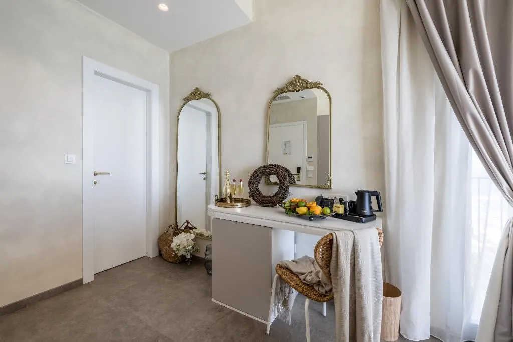 JUNIOR SUITE STANDARD Room, Hotel Aria, Split