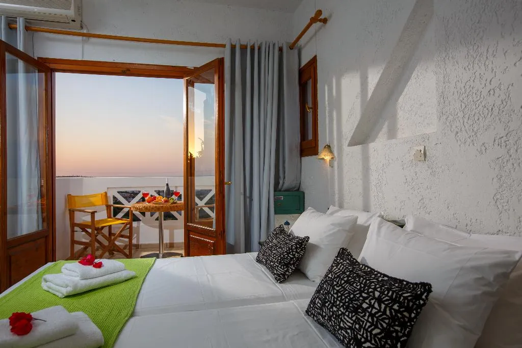 STUDIO CAPACITY 2 Room, Romantica Hotel Apartments, Crete