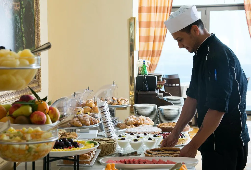 Restaurant, Grand Hotel Due Golfi, Naples