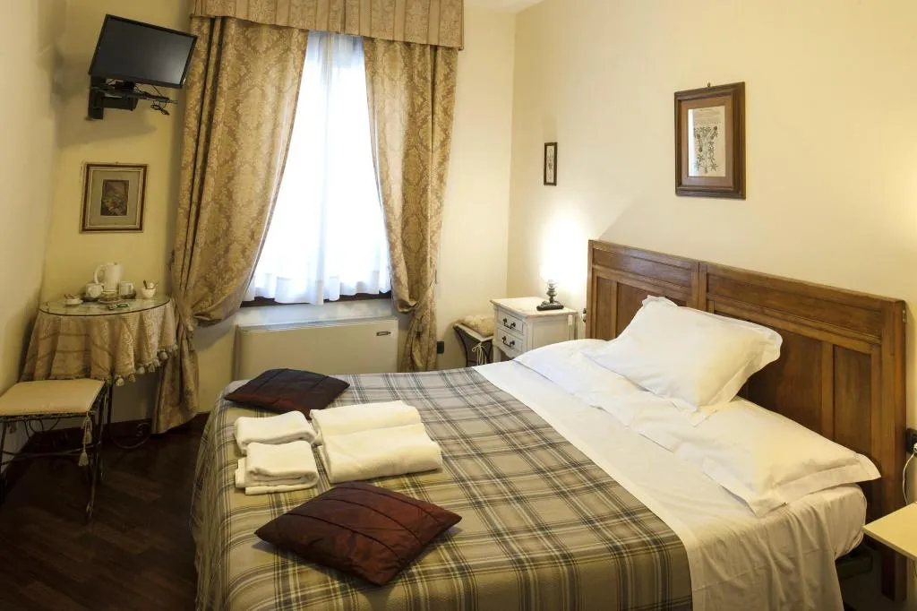 Room, Locanda De Ciompi B&B, Florence