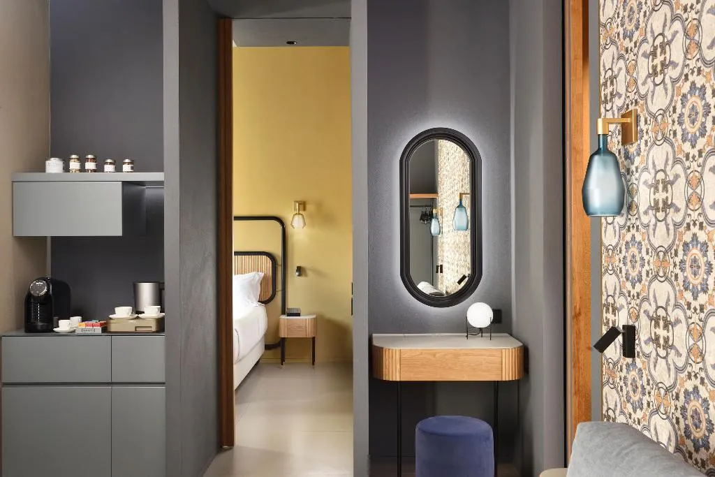 Room, Minareto, Catania