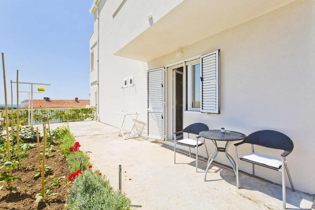 Terrace, Violeta Hvar, Split
