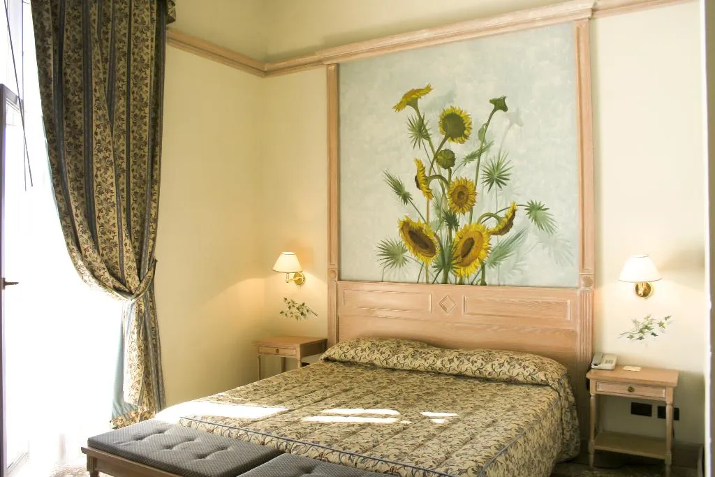 DOUBLE SINGLE USE SEA VIEW Room, De la Ville, Rome