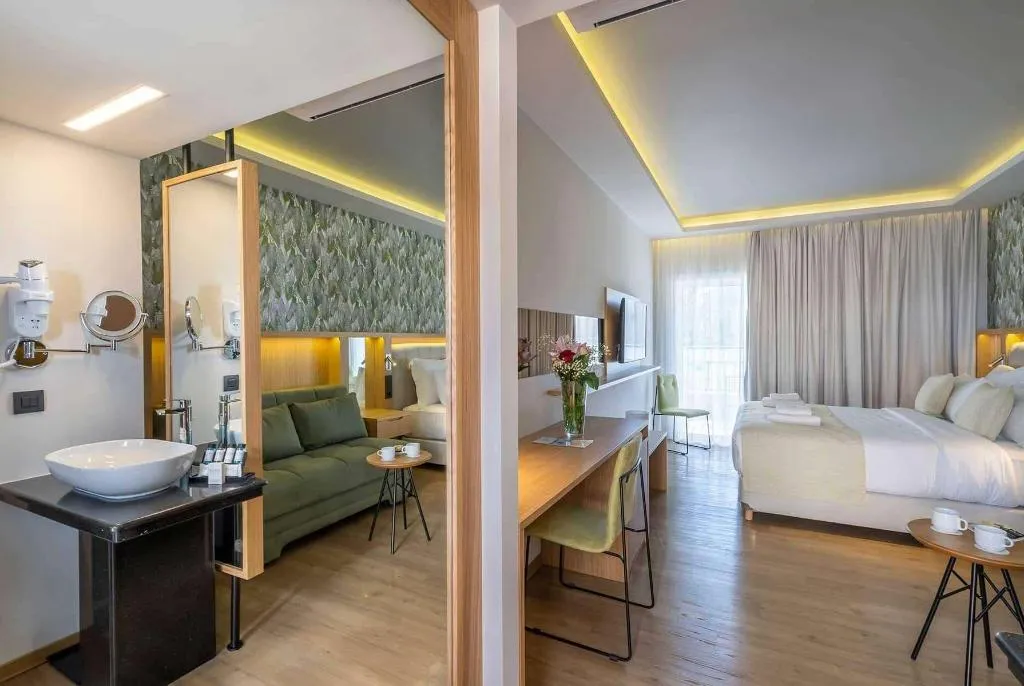 Room, Dolce Attica Riviera, Athens