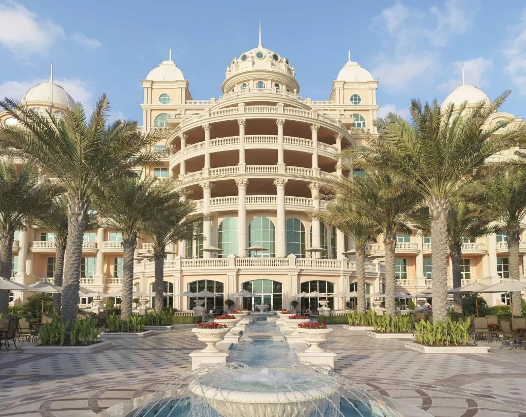 Terrace, Raffles The Palm Dubai, Dubai