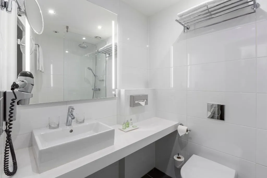 DOUBLE SUPERIOR Room, NH City Centre Amsterdam, Amsterdam