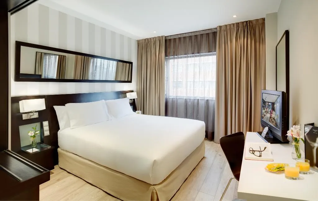 Double or Twin CLASSIC Room, Sercotel Madrid Aeropuerto, Madrid