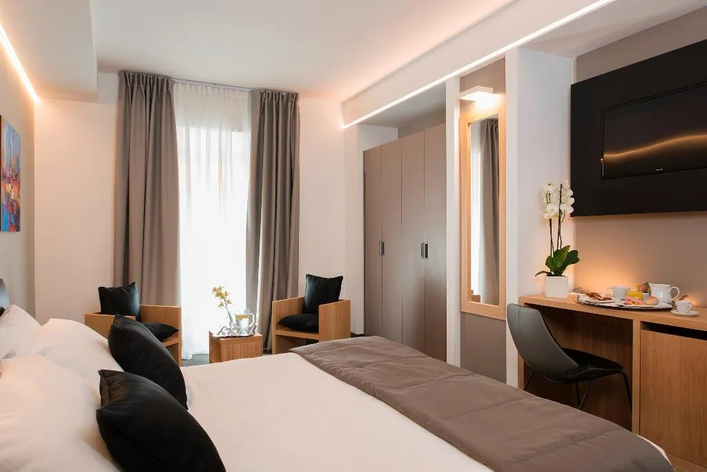 DOUBLE DELUXE Room, Trevi Collection, Rome