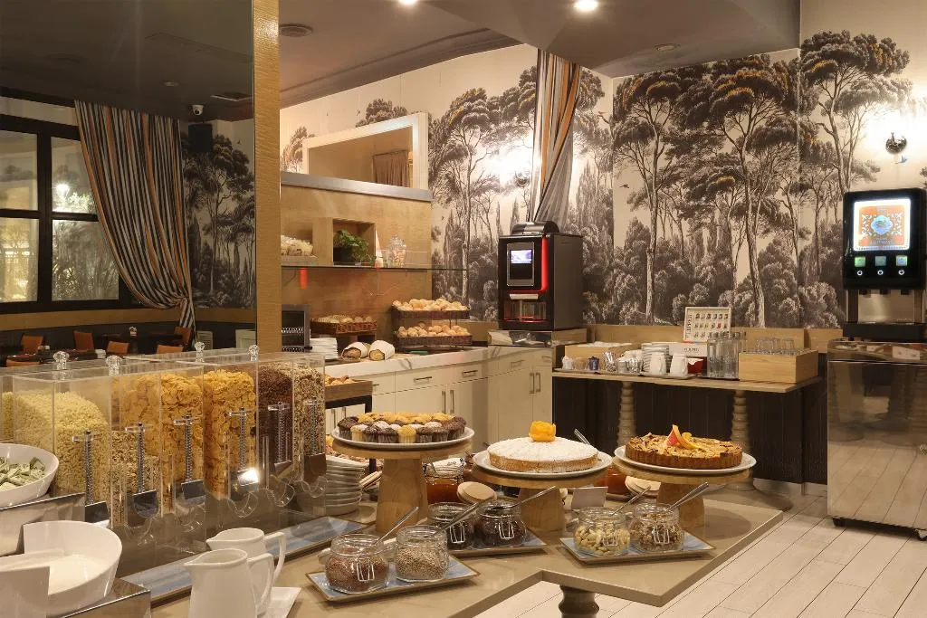 Restaurant, Leonardo Hotel Milan City Center, Milan