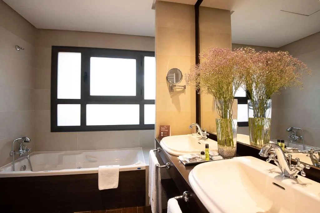 Room, Intelier Airén, Madrid