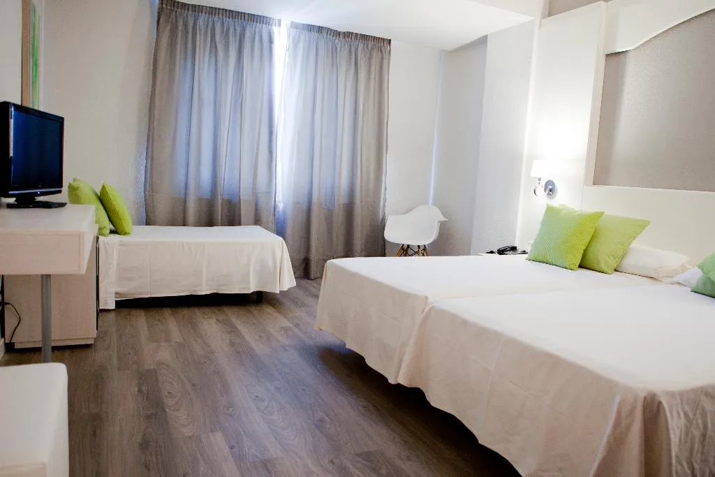TRIPLE STANDARD Room, Mir Octavio, Costa De La Luz