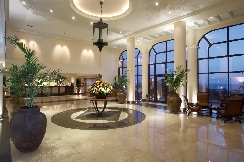 Lobby, Porto Mare, Madeira