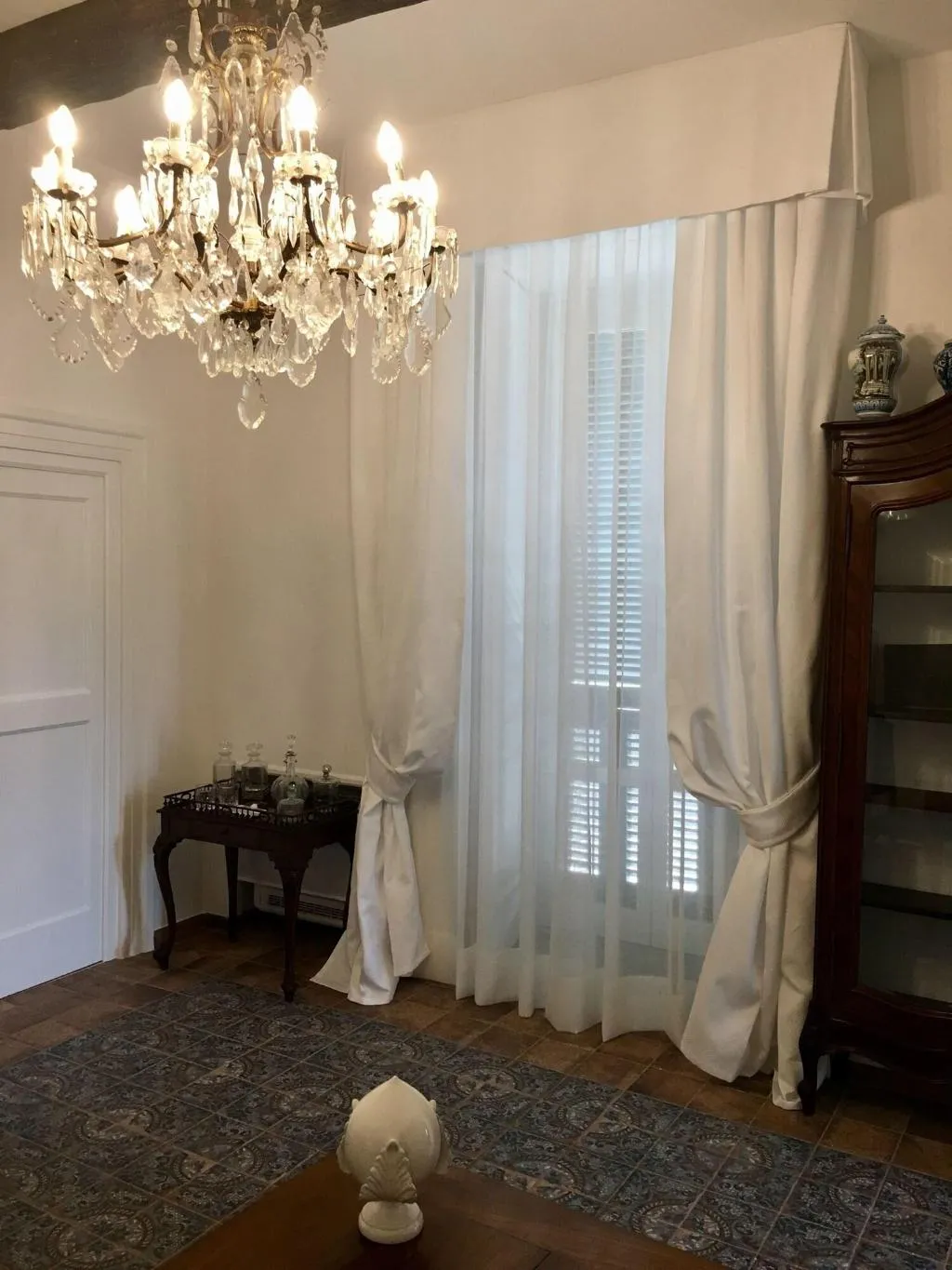 Lobby, Palazzo Cacace, Naples