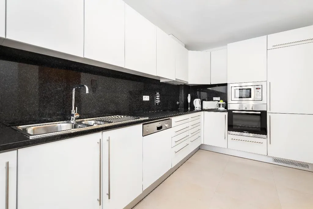 VILLA THREE BEDROOMS WITH PRIVATE POOL Room, Eden Villas & Apartments, Algarve