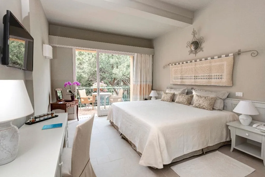 DOUBLE SUPERIOR GARDEN VIEW Room, Forte Village Resort Il Castello, Cagliari