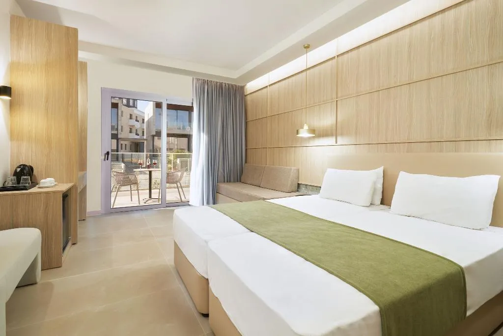 TWIN SIDE SEA VIEW Room, Eleni Holiday Resort, Cyprus