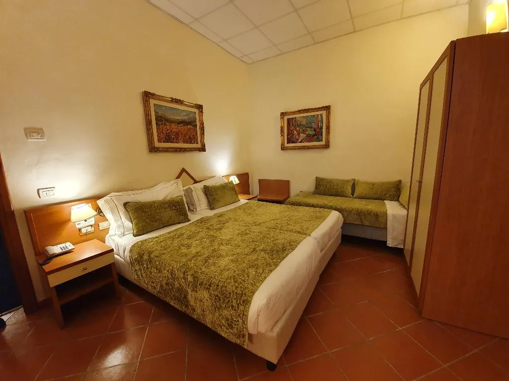 TRIPLE COMFORT Room, Maxim Axial, Florence