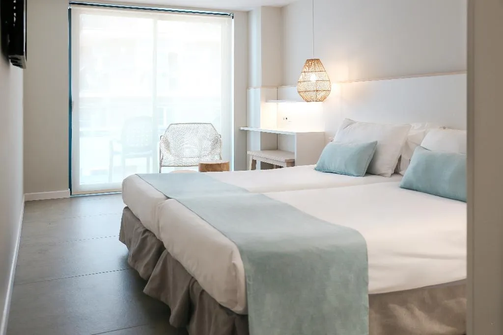 Double or Twin STANDARD Room, Kaktus Playa, Costa Brava