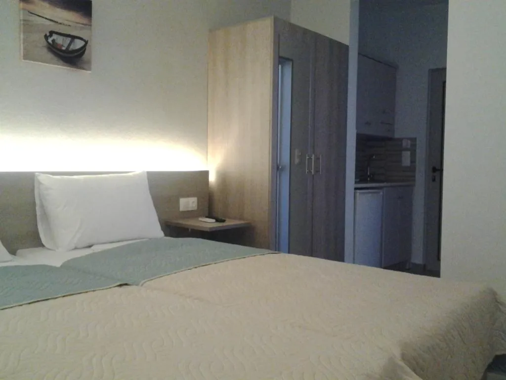 Room, Lola Apartments, Crete