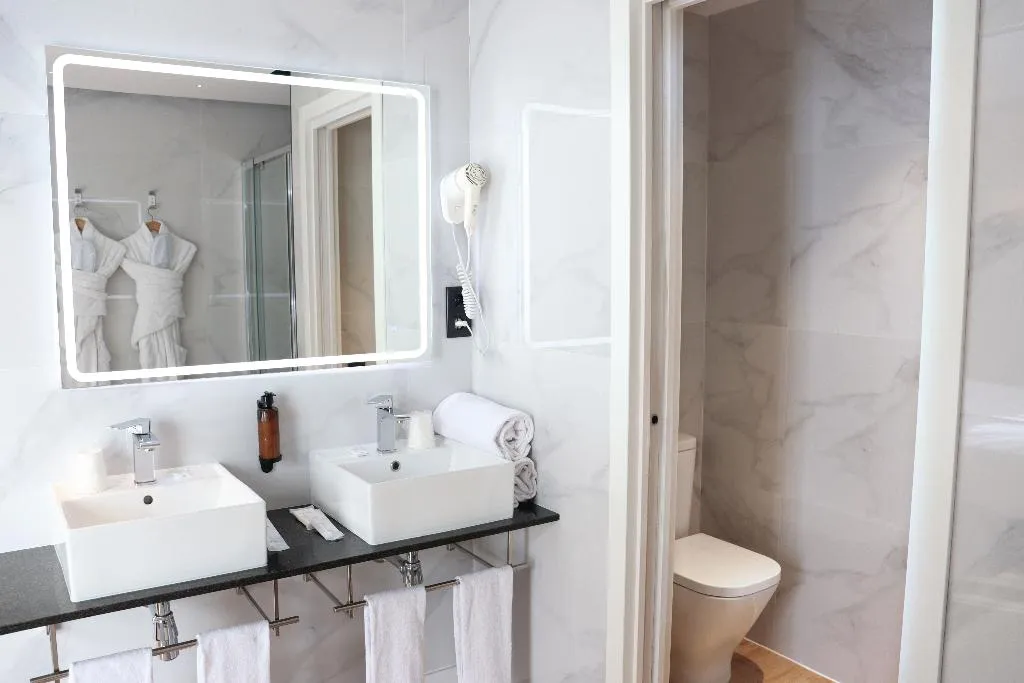 JUNIOR SUITE CAPACITY 1 Room, Eurohotel Diagonal Port, Barcelona