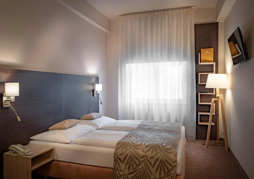 DOUBLE SUPERIOR Room, Pytloun Kampa Garden Hotel Prague, Prague