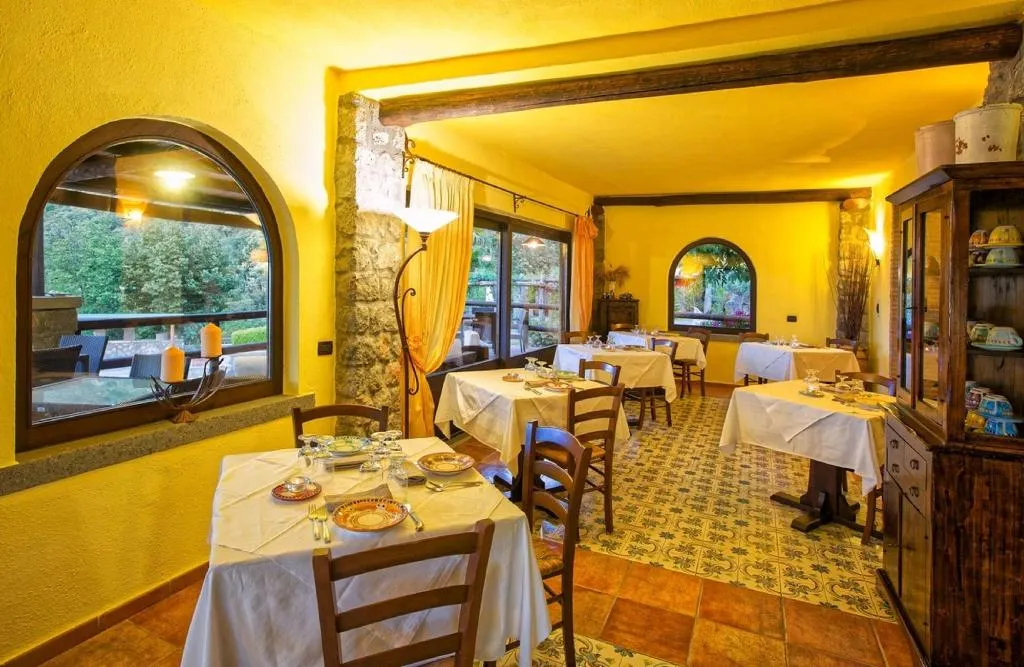 Restaurant, Agriturismo Pera Di Basso, Naples