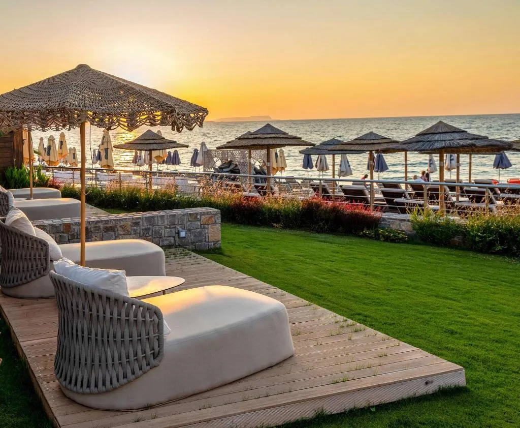 Terrace, High Beach White, Crete