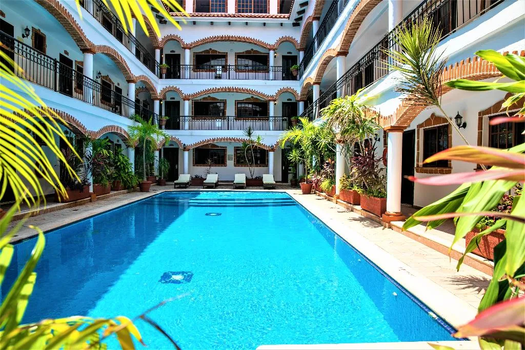 Pool, Hotel Colonial Playa del Carmen, Playa Del Carmen