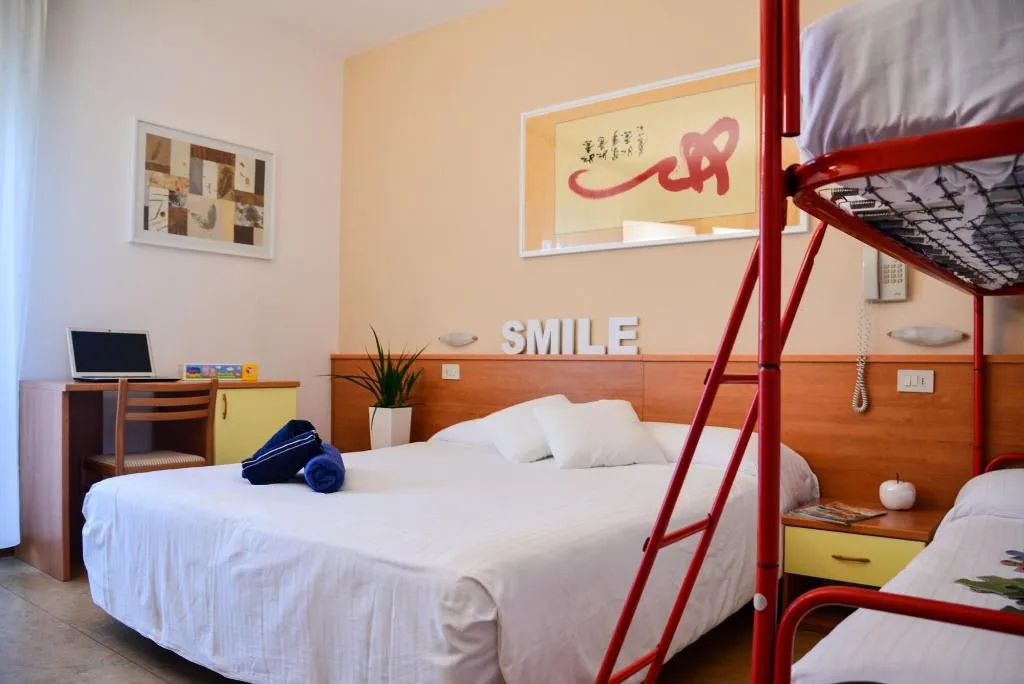 Room, Domingo, Venice