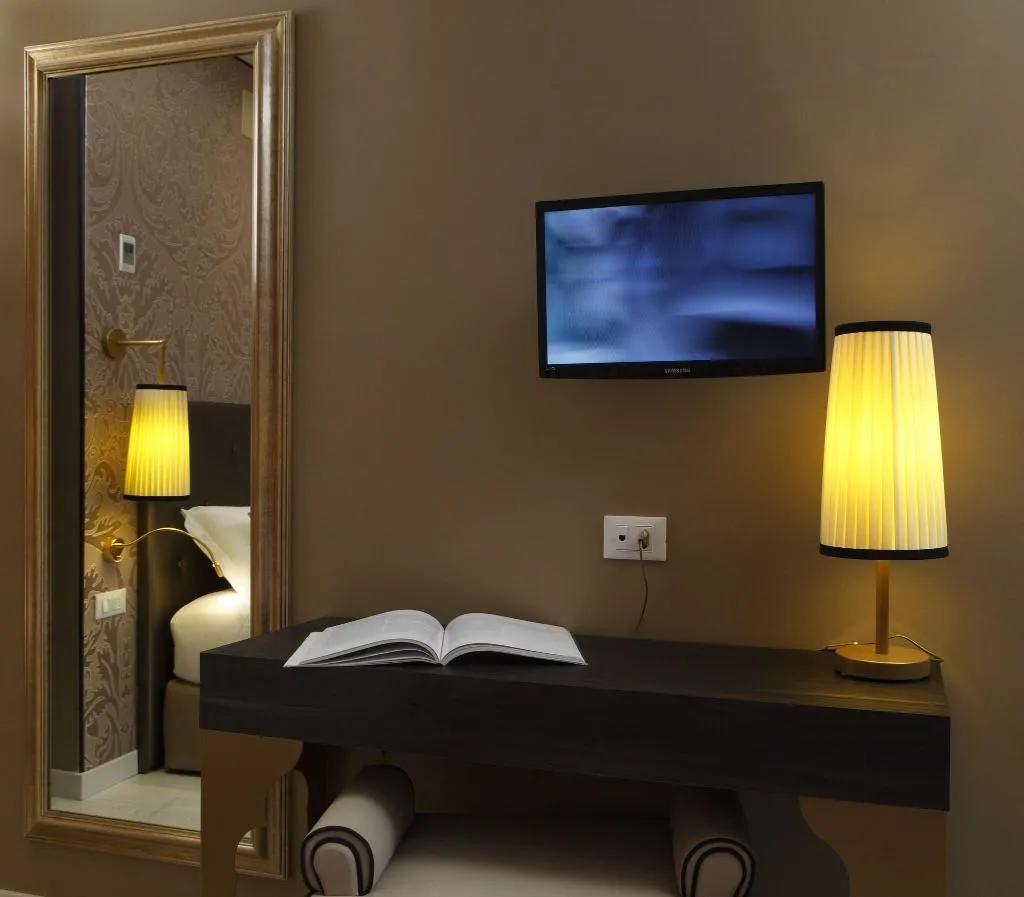SINGLE STANDARD Room, Arcadia, Venice