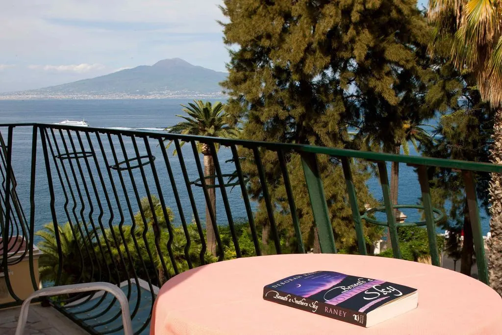 Terrace, Continental, Naples