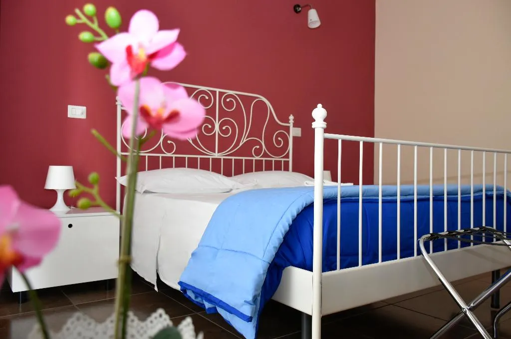 TRIPLE CLASSIC Room, Ascot Hotel, Naples
